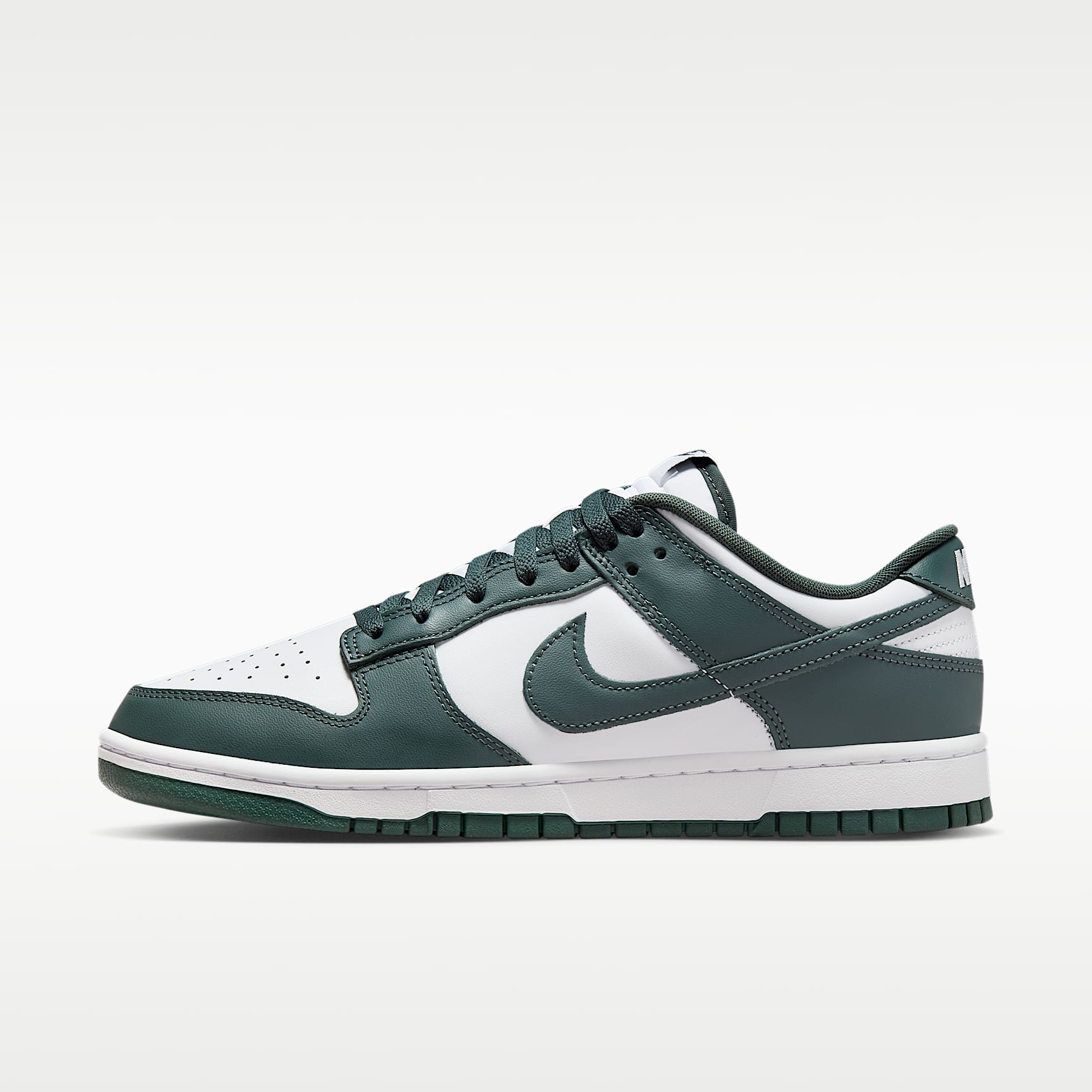 Nike Dunk Low Retro Men's Shoes. Nike JP